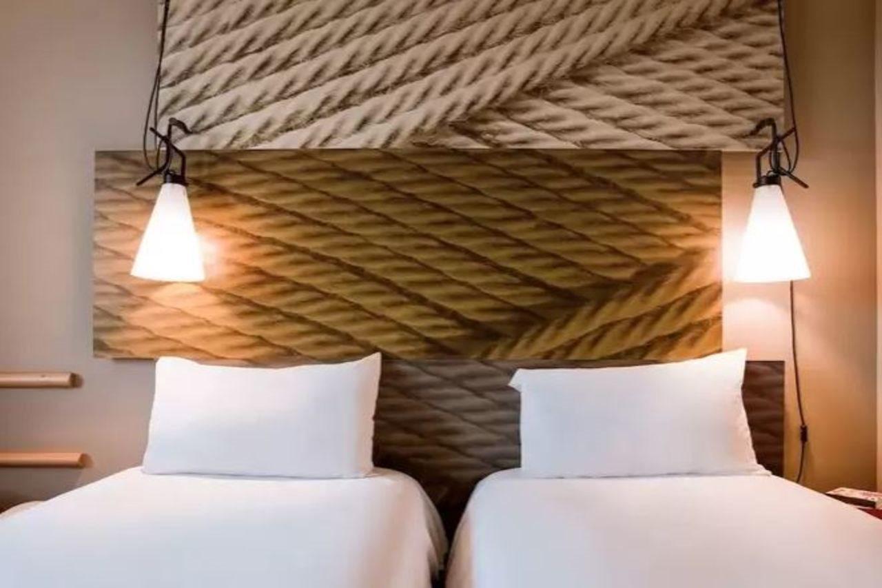 Ibis Paris Porte De Clichy Centre Eksteriør bilde