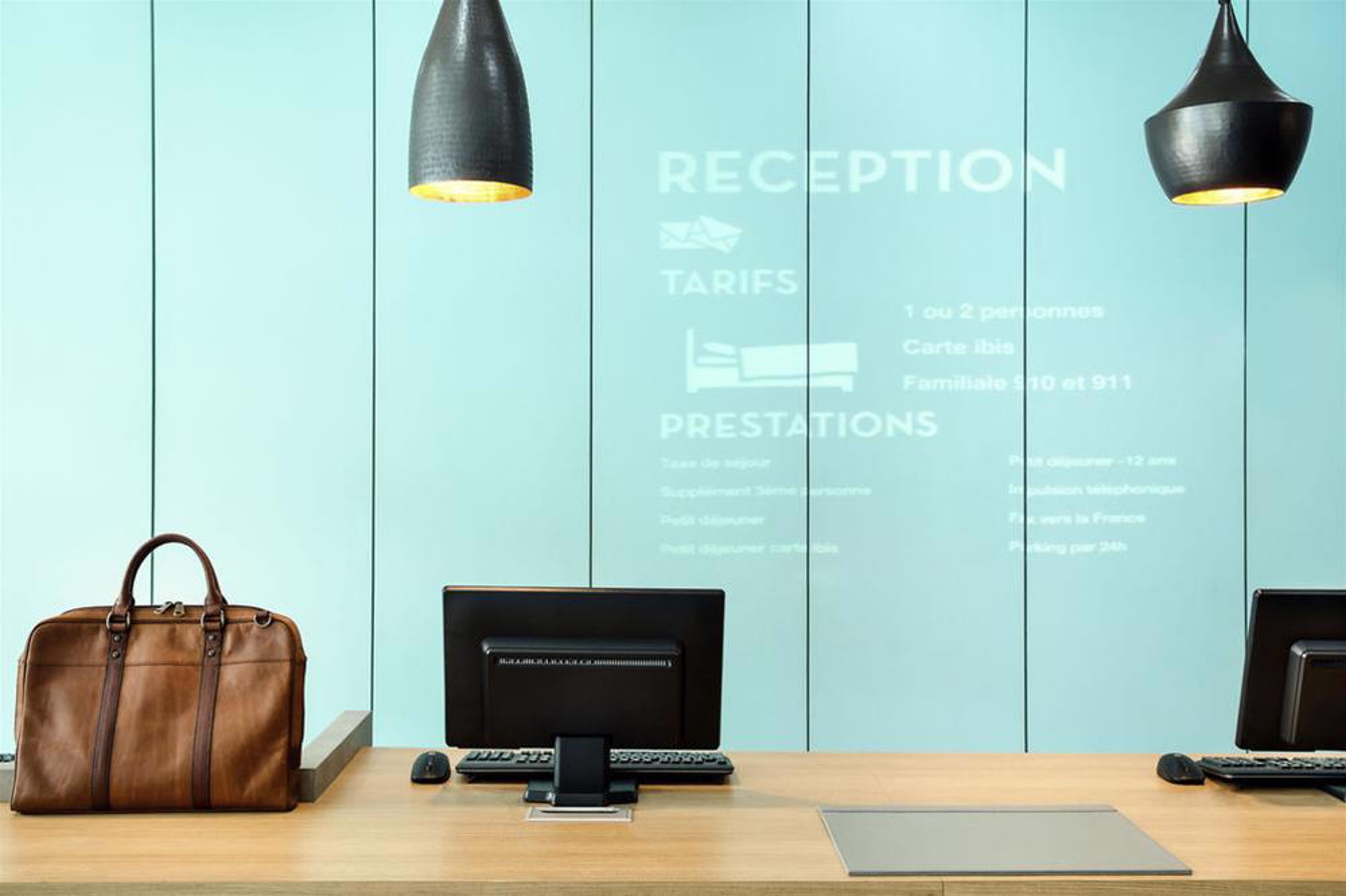 Ibis Paris Porte De Clichy Centre Eksteriør bilde