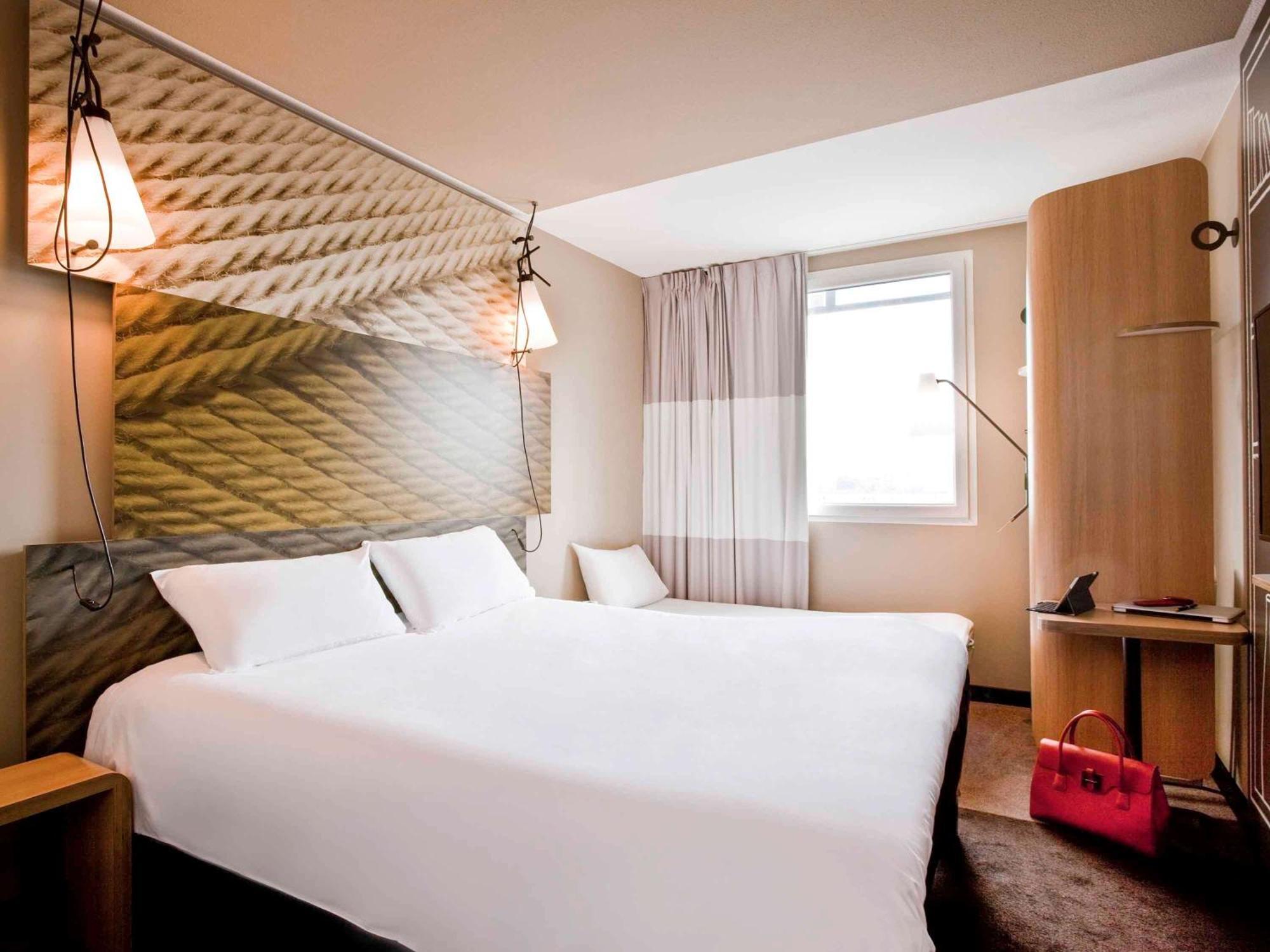 Ibis Paris Porte De Clichy Centre Eksteriør bilde