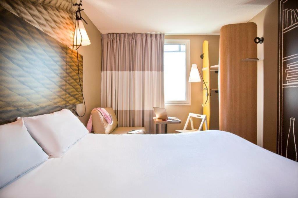 Ibis Paris Porte De Clichy Centre Eksteriør bilde